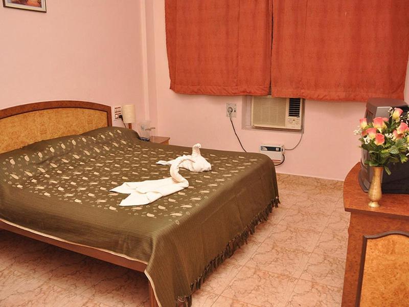 Hotel Picnic Plaza Sangolda Quarto foto
